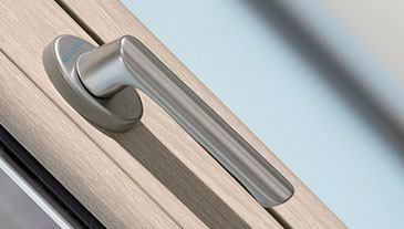 Beschläge und Zubehör